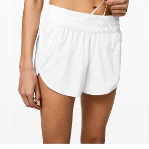 Lululemon tracker short V 4” inseam size 8 white